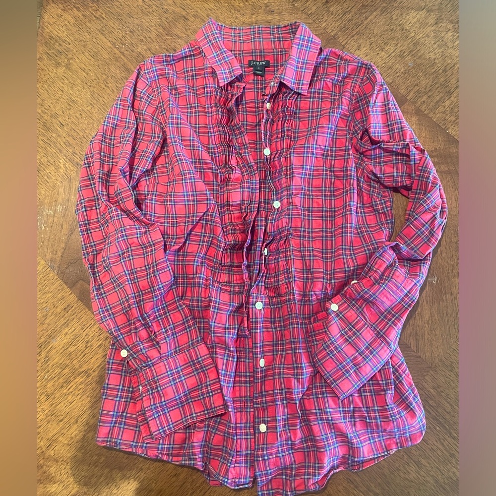 Best holiday shirt! Red plaid jcrew shirt with pleating